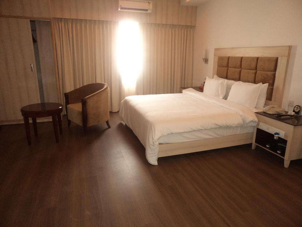 Rr Inn Palayankottai Εξωτερικό φωτογραφία