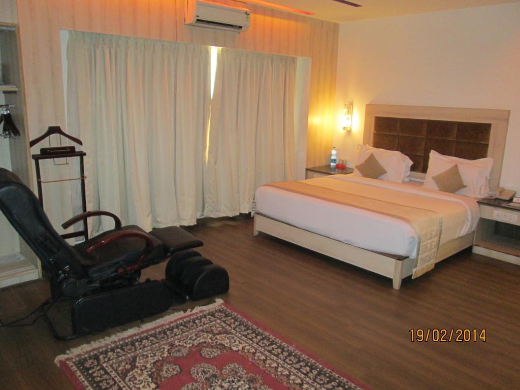 Rr Inn Palayankottai Δωμάτιο φωτογραφία